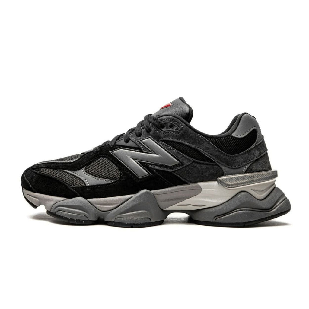 NB 9060 Black Castlerock