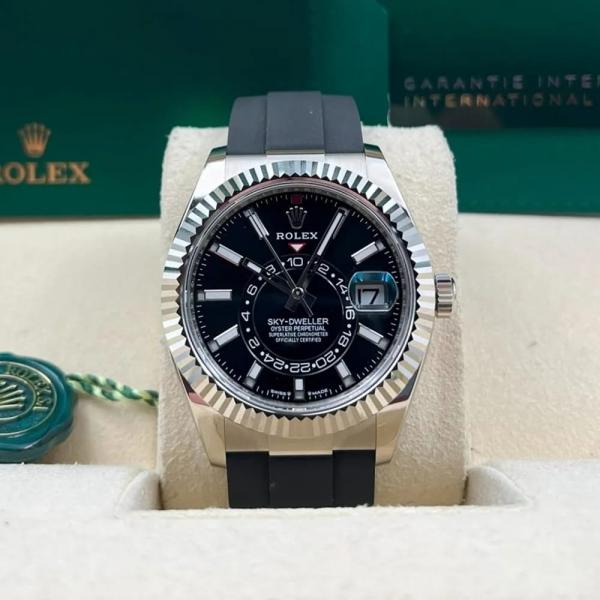 Role_x Oyster perpetual Sky Dweller