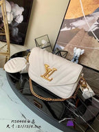 Louis vuitton lv wave multi pochette(BS)