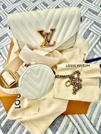 Louis vuitton lv wave multi pochette(BS)