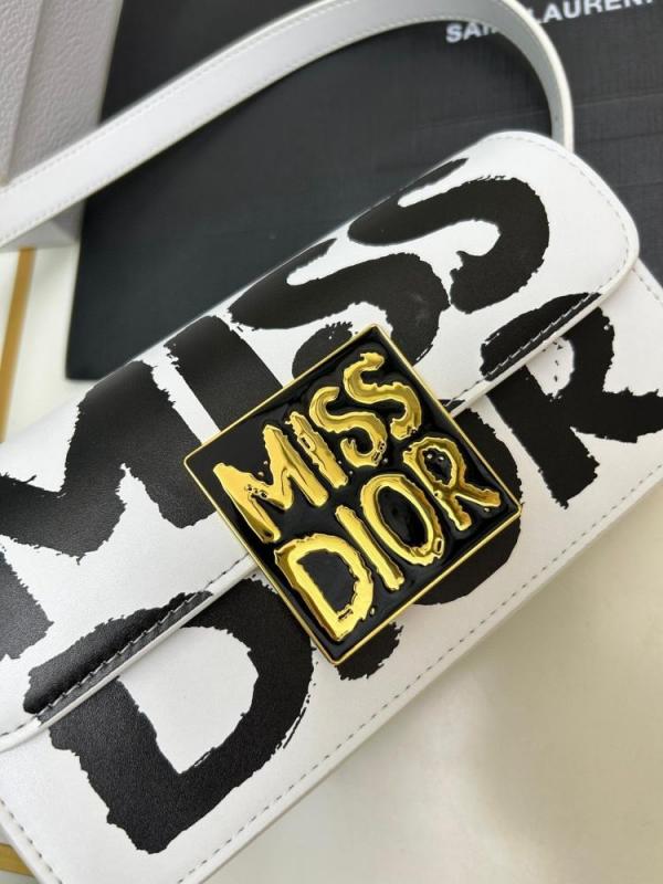 Miss_Dior_2025_White_Dior_Flap_Shoulderbag_With_OG_Box_Dust_Bag_&_2belts_White_D2426(LB)