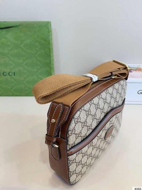 Gucci_GG_Supreme_Messenger_Unisex_Bag_Brown_Leather_With_OG_Box_&_Carry_Bag_645452(LB)
