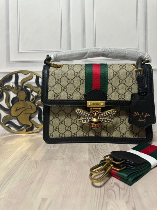 Gucci_Bee_Queen_Black_Handbag_With_Dust_Cover_&_Carry_Bag_(476533)_Black(LB)
