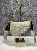 Dior_Saddle Golden With DustCover(B4)