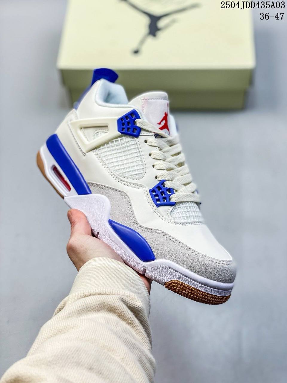 Jordann 4 SB Sapphire Blue