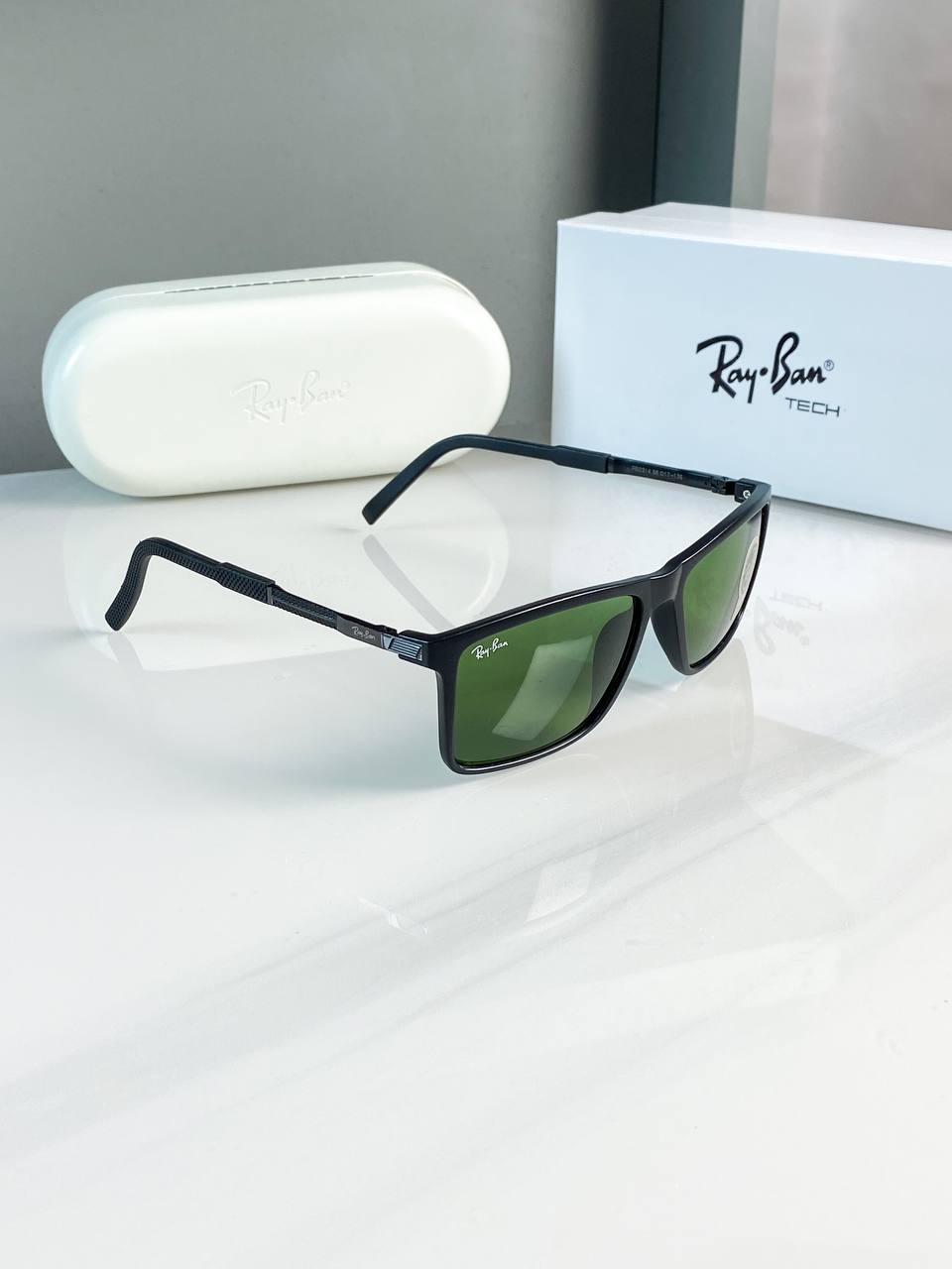 Rayban Black Green Sunglass