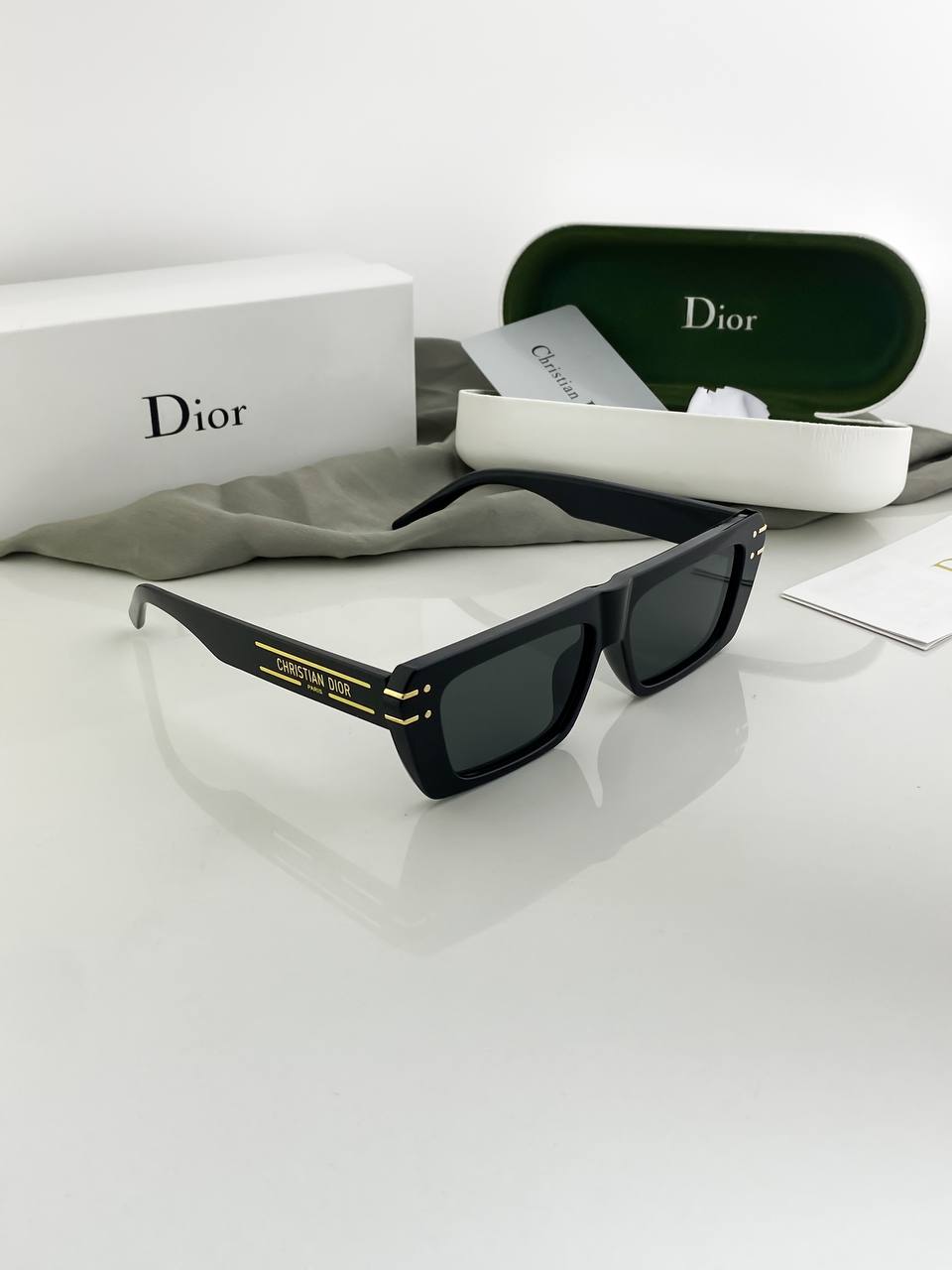 Diorr Black Gold Ultimate Luxury Shade