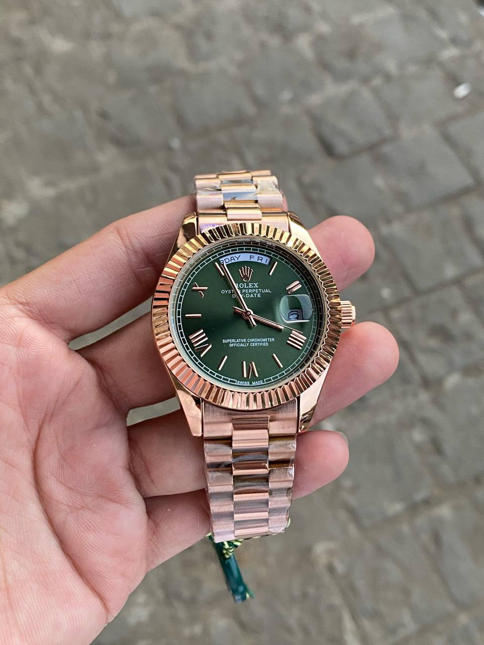 Rose Gold Green Celebrity Edition watch RW0321