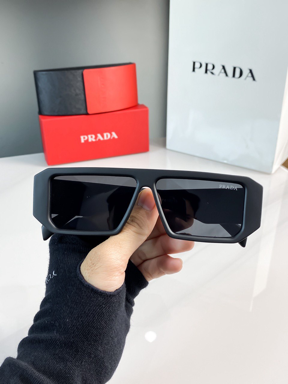 Prada Full Black sunglass