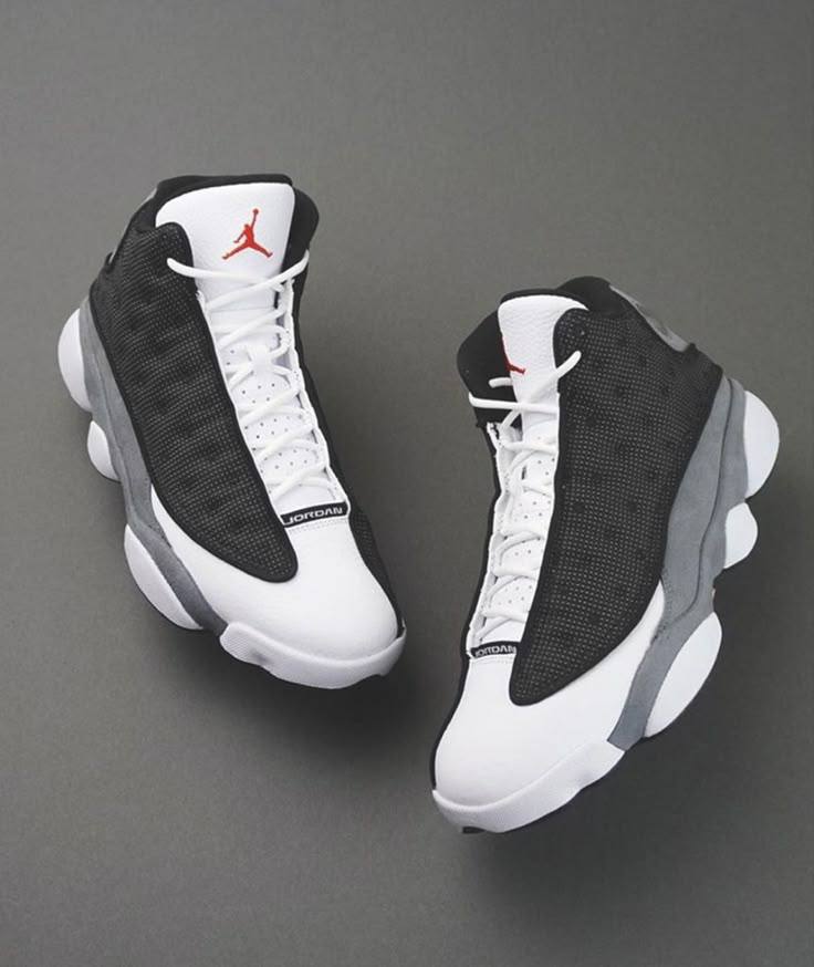Jordann Retro 13 Black Flint