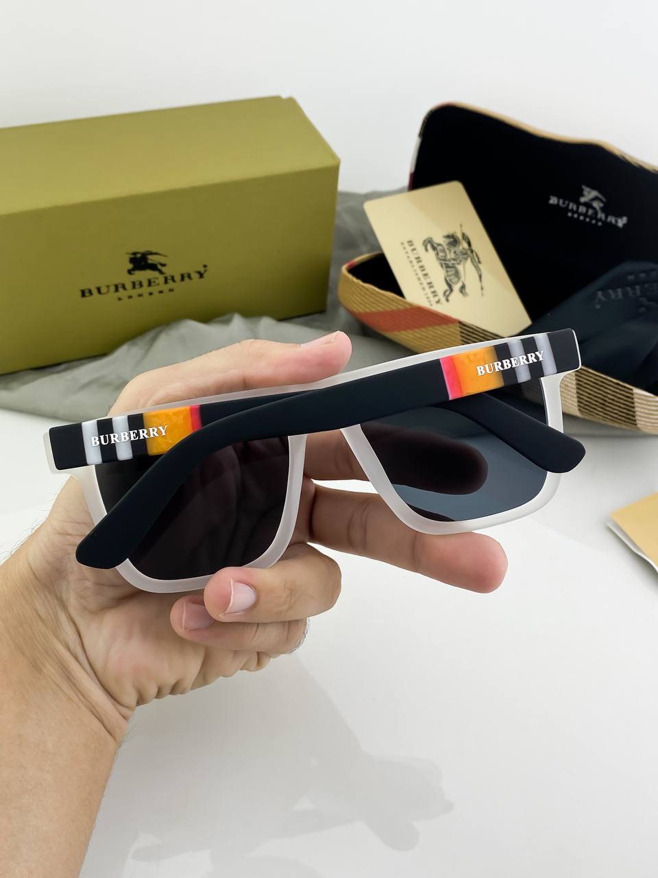 Burberry White Black Sunglass