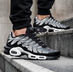 Airmax Plus Black White